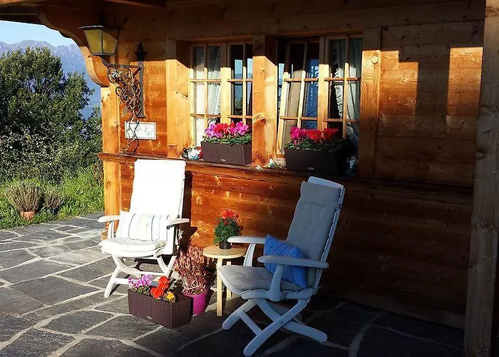 Swisshut Bed & Breakfast 2*