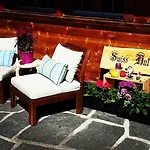 Swisshut Bed & Breakfast 2*
