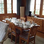 Swisshut Bed & Breakfast