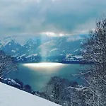 Swisshut Bed & Breakfast Sigriswil