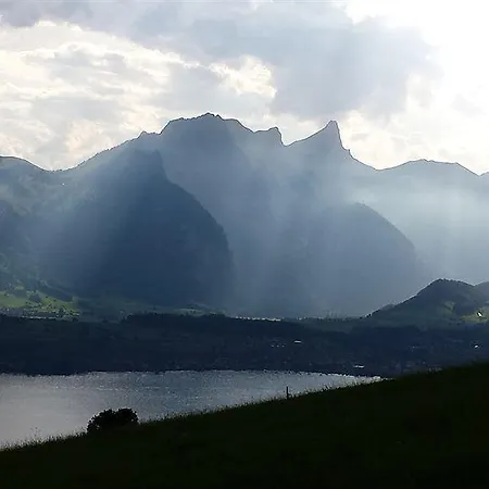 Swisshut Bed & Breakfast Sigriswil
