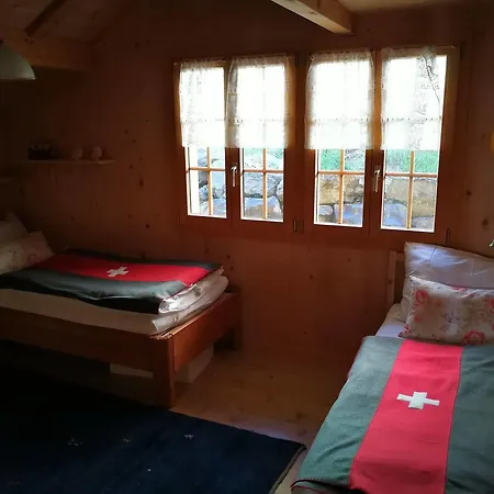 Swisshut Bed & Breakfast Sigriswil